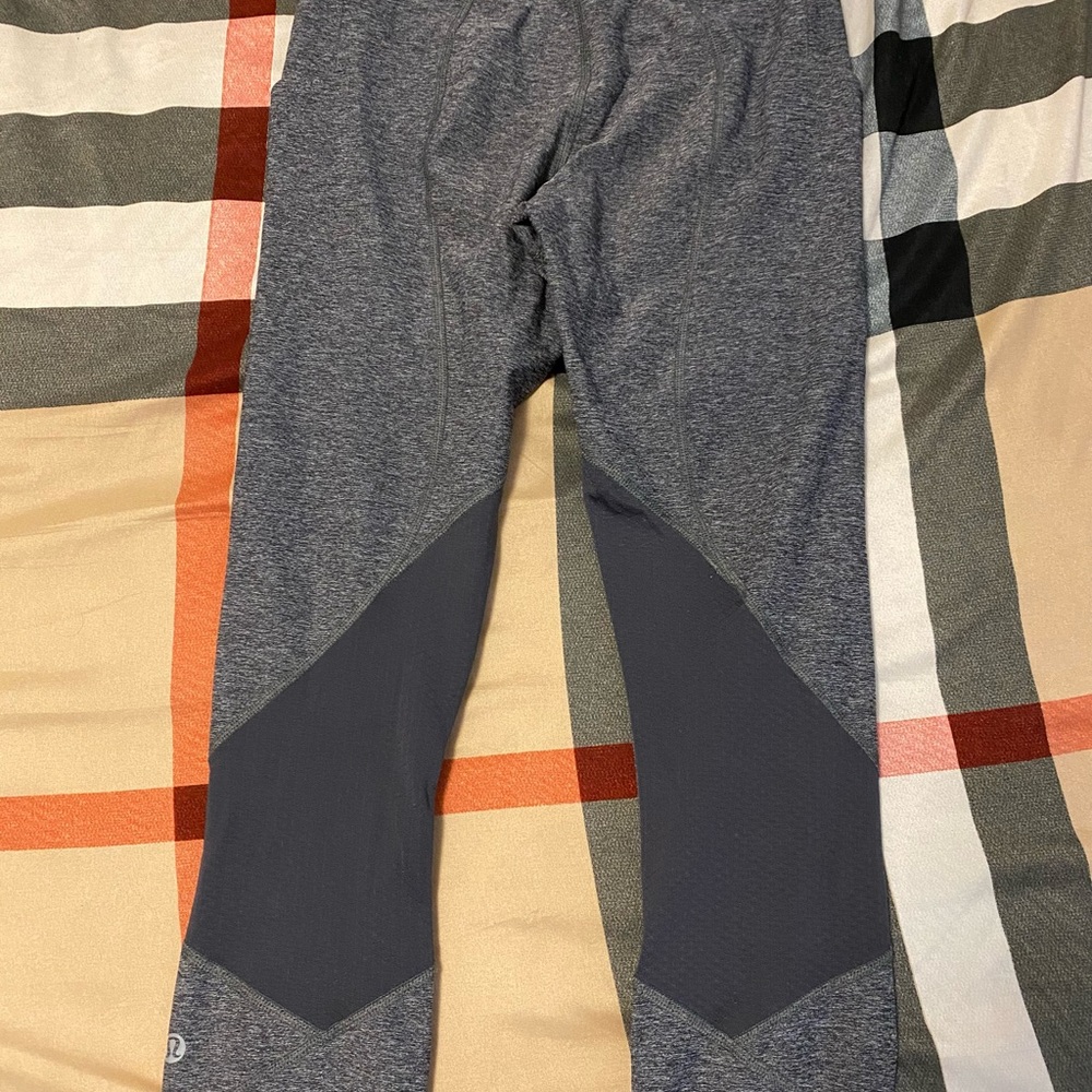 Lululemon crop leggings